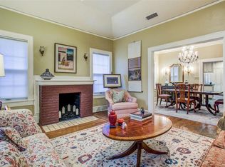 2127 Warner Rd, Fort Worth, TX 76110