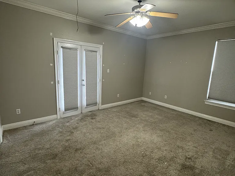 5204 Arlington Ln — Photo 8