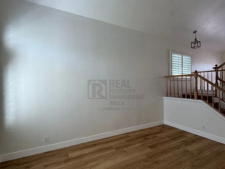 30882 Kiowa River Ct — Photo 3