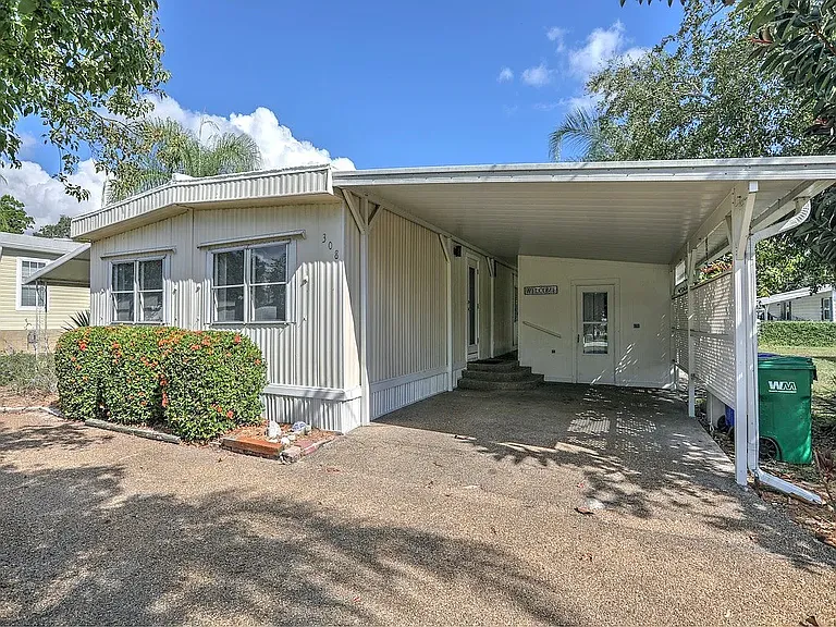 308 Pineapple St — Photo 2