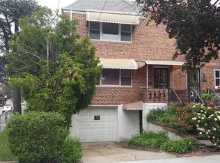 6601 70th St, Middle Village, NY