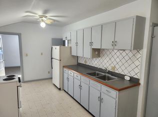 310 S 3rd Ave - 4, Danville, IA 52623