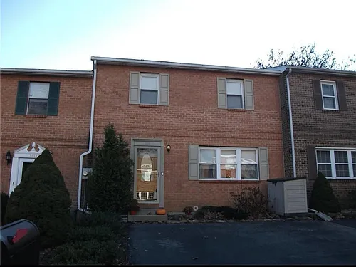1076 Westbury Dr Photo 1