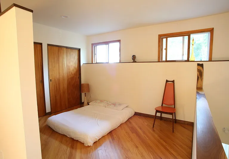 109 E Lakeside St #107 — Photo 4