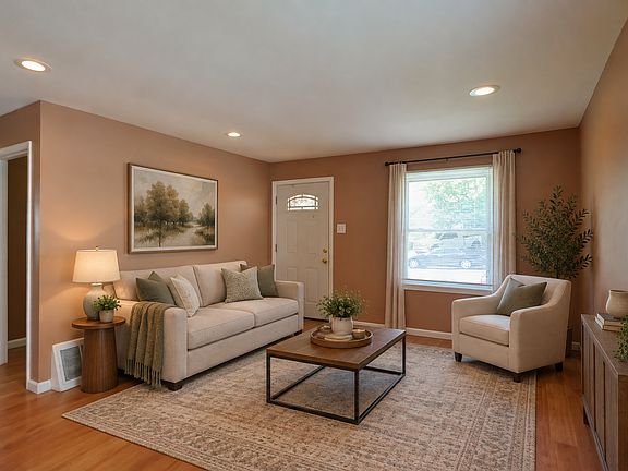 3rd image of 325 Caithness Rd