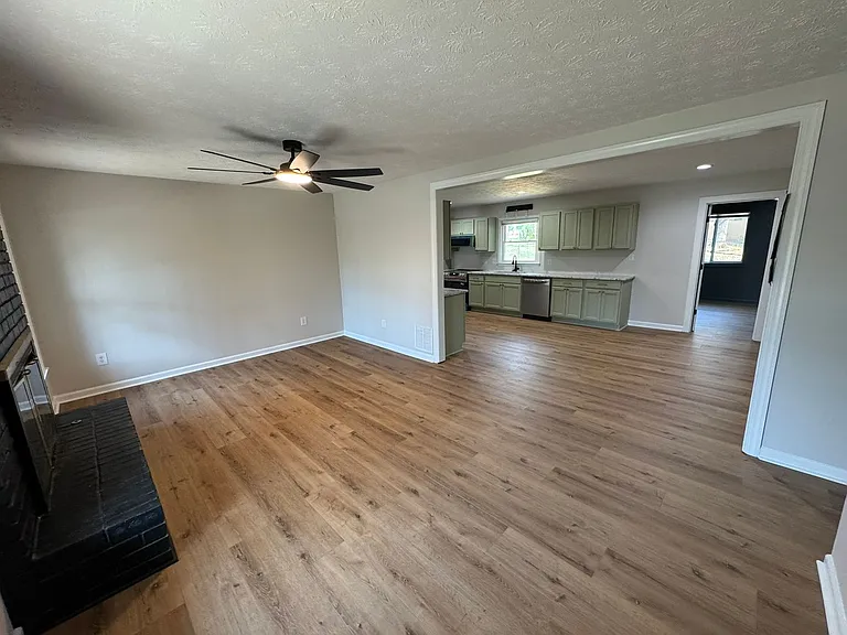 315 Ansley Dr — Photo 7