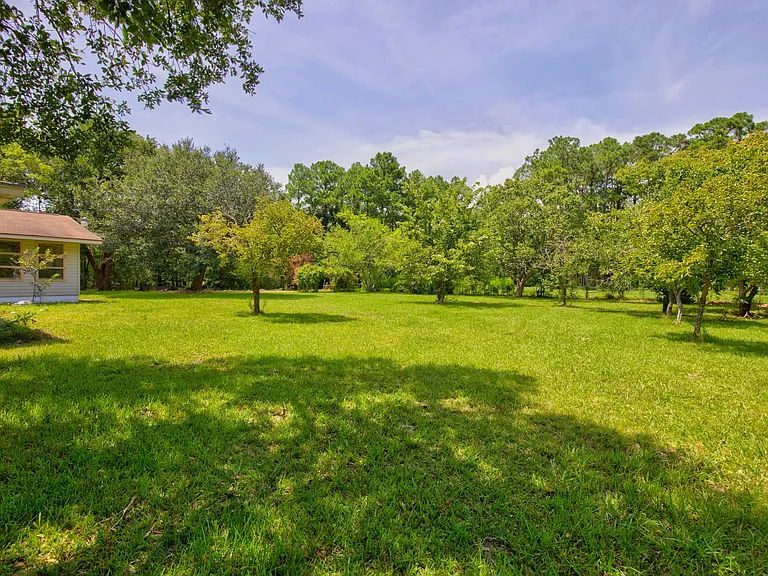 14320 Mallett Rd — Photo 40