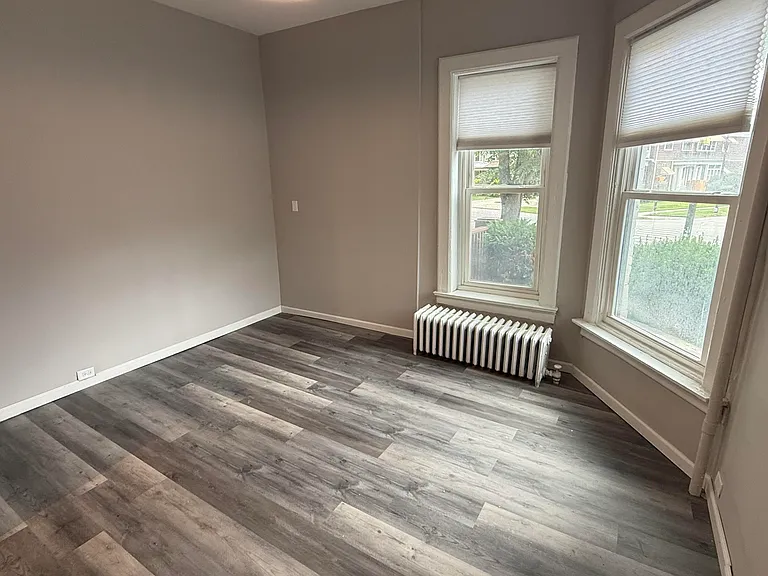 232 Richmond Ave #6 — Photo 2