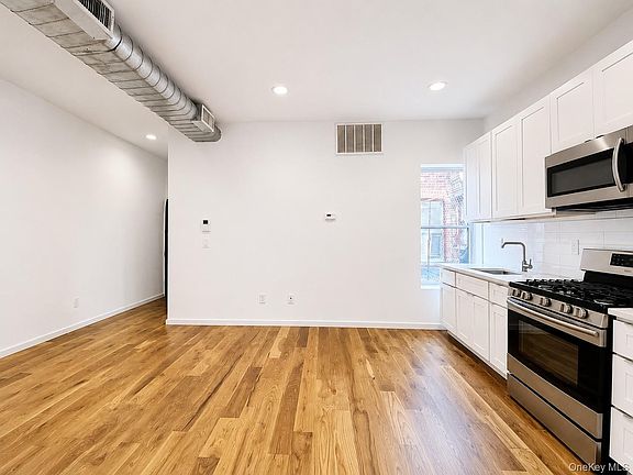 2nd image of 85 Rockaway Avenue