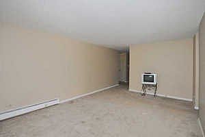 4th image of 3900 Bayside Dr Unit 1