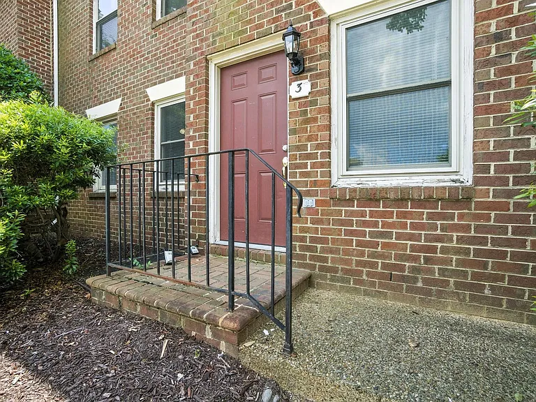 3 Lincoln St — Photo 6
