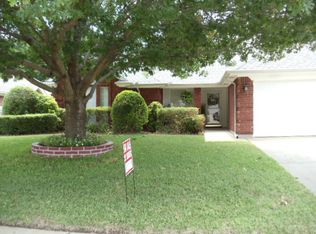 1035 Roundrock Dr, Saginaw, TX 76179