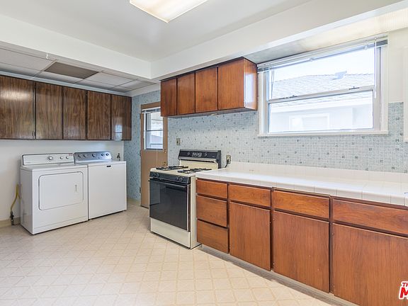 5th image of 11042 Aletta Ave