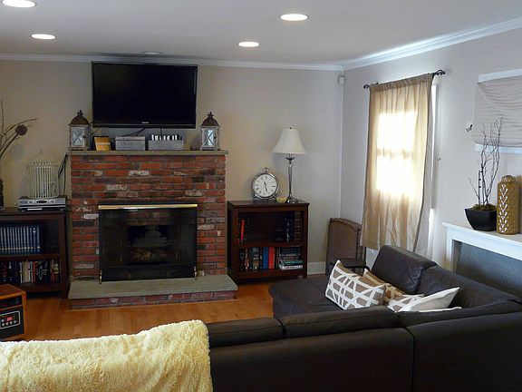 2nd image of 60 Sheridan Ave