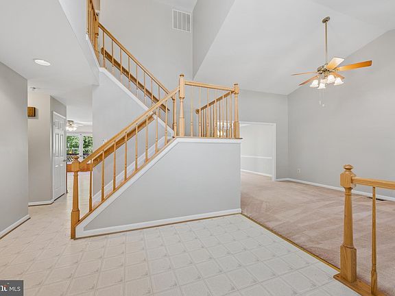 4th image of 23 Franklin Tree Ct