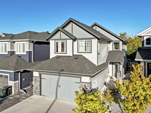 247 Annandale Cres, Strathcona County, AB T8H 1B3