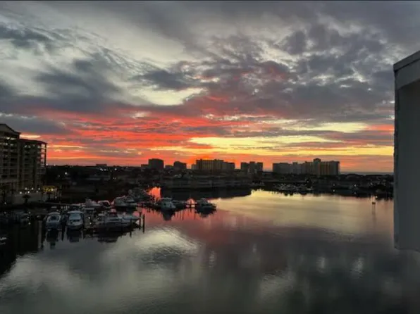 30 Moreno Point Rd Penthouse 701C, Destin, FL 32541