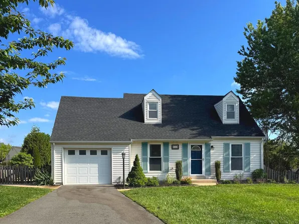 5626 Reardon Ln, Woodbridge, VA 22193