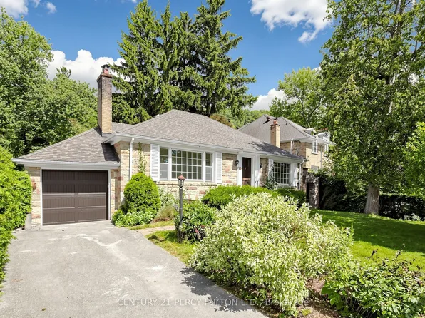 50 Plymbridge Rd, Toronto, ON M2P 1A3