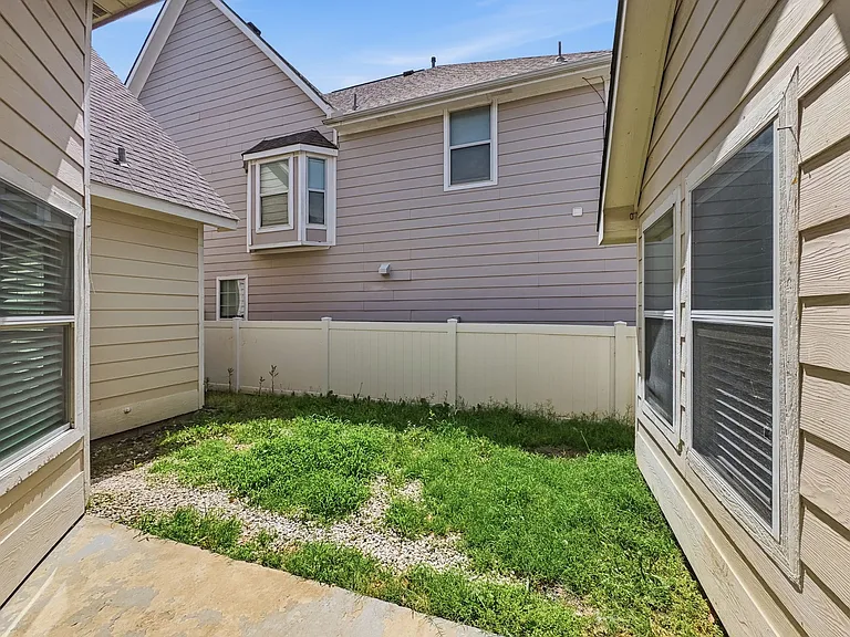 1237 Chattahoochee Dr — Photo 27