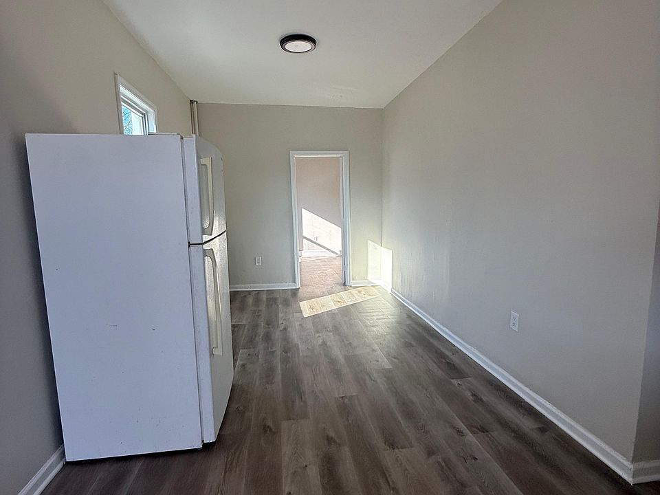 2nd image of 101 Camden St APT 5
