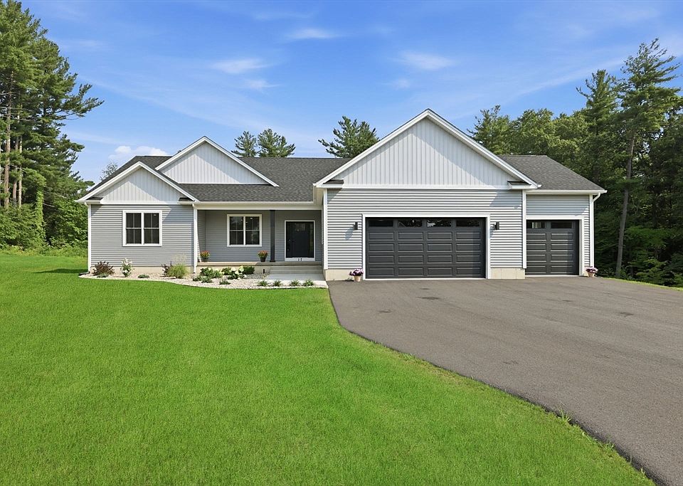 1st image of 17 Silvergrass Ln