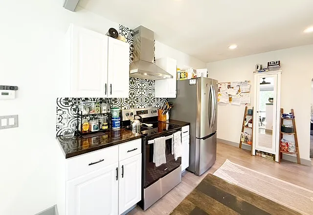 208 S Summit Ave — Photo 14