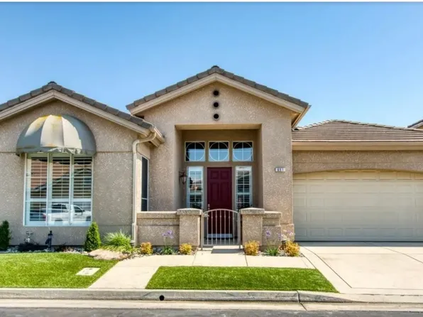 851 E Mill Creek Dr, Fresno, CA 93720