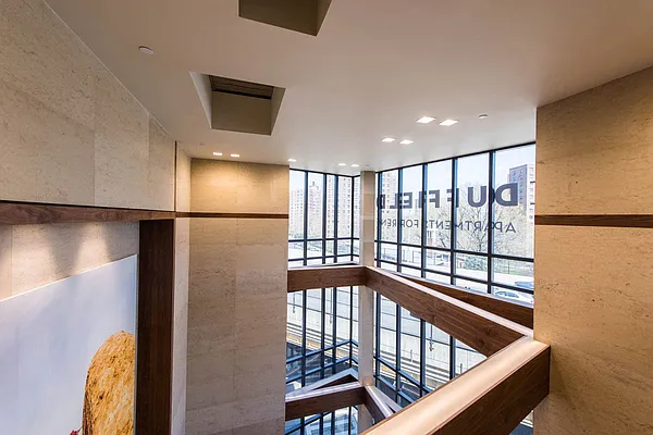 Rented by Nooklyn NYC LLC | media 18