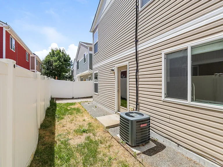 18619 E 46th Pl — Photo 17