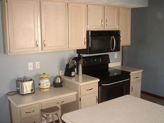 3rd image of 1330 Quail Ct