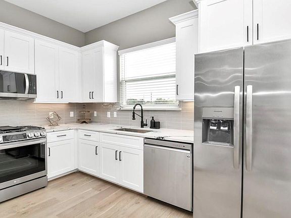 4th image of 316 Thornton Rd #E