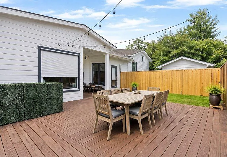 4503 McKinney St — Photo 32