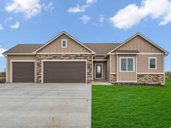 406 Glenn Ct, Baldwin City, KS 66006