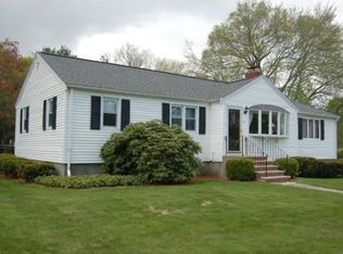 35 Duren Ave, Woburn, MA 01801
