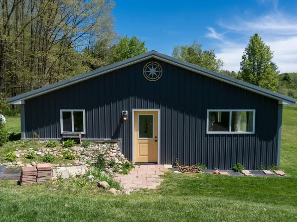 5490 N Crawford Rd, Rosebush, MI 48878