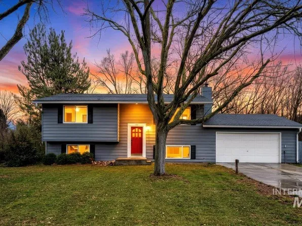 1184 N Downing Dr, Eagle, ID 83616