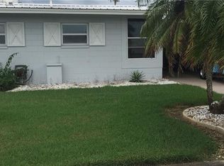 1201 Chevy Chase Dr, Sun City Center, FL 33573