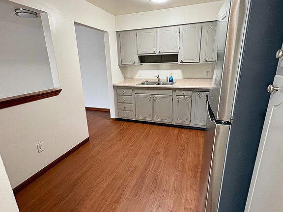 2nd image of 630 56th St SE APT 12