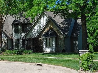 3301 SW Alameda Dr, Topeka, KS 66614