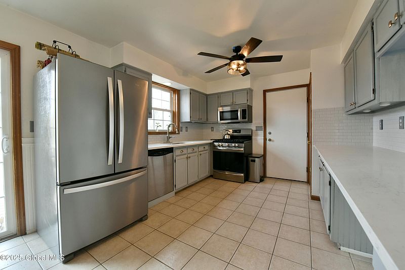 5th image of 39 Whipple Way