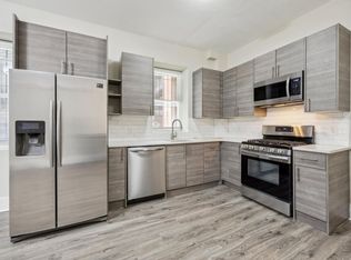 1924 Spruce St #2R, Philadelphia, PA 19103