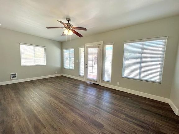 5th image of 2938 Kalmia St