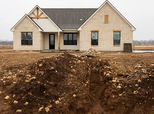 209 Avenida Ave, Rio Vista, TX 76093