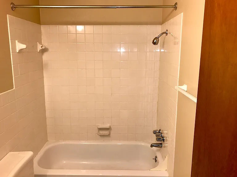 Westwood Apartments — Photo 31