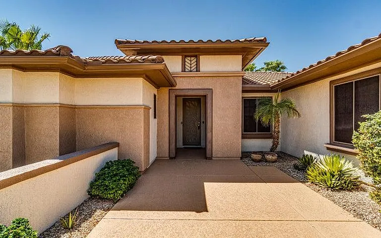 16929 W Cortaro Point Dr — Photo 2