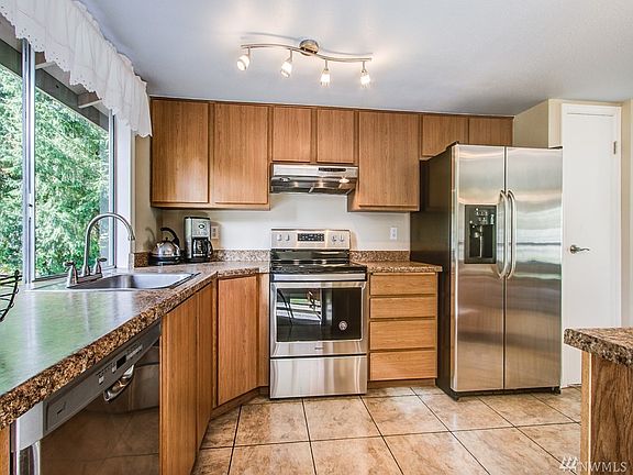 5th image of 12437 NE 141st Pl