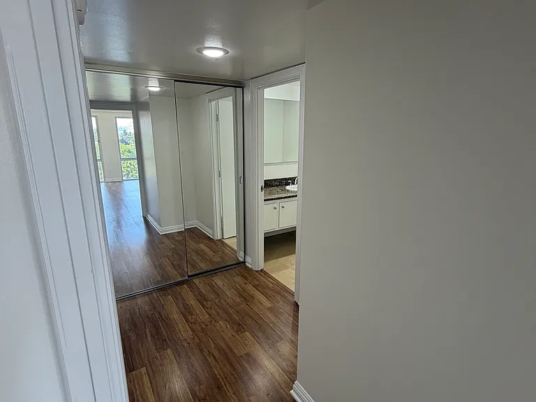 800 W 1st St #702 — Photo 12