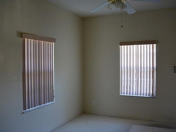 4th image of 1226 Red Oak Ln