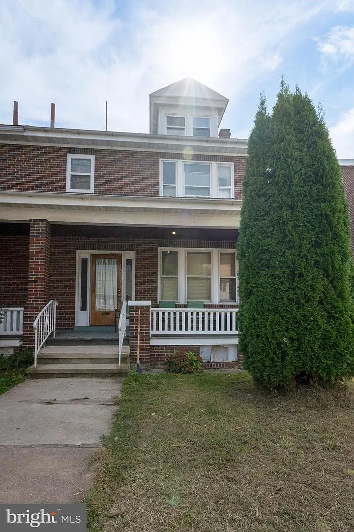 1020 Meade St photo 1